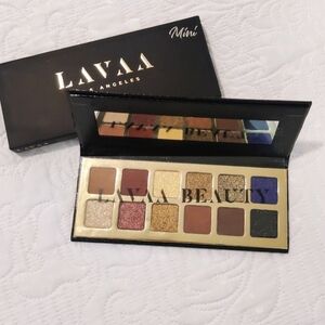 Lavaa Beauty Los Angeles SUNSET PALETTE NEW IN BOX Retail $66